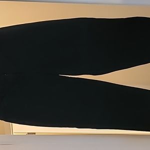 Size 4 Ann Taylor Black Capri Pants